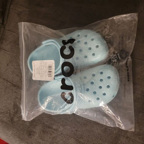 CROCS ICE BLUE ROOMY FIT SIZE C9 - Picture 6 of 6